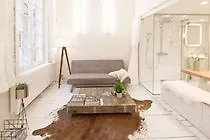 Loft Apartment *
